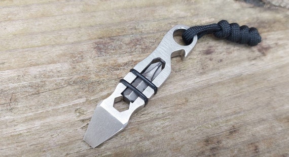 Mini Foldable Knife Bottle Opener Keychain With Metal Bottle