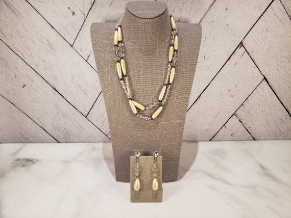 Vintage Art Deco Style Iridescent Aurora Borealis