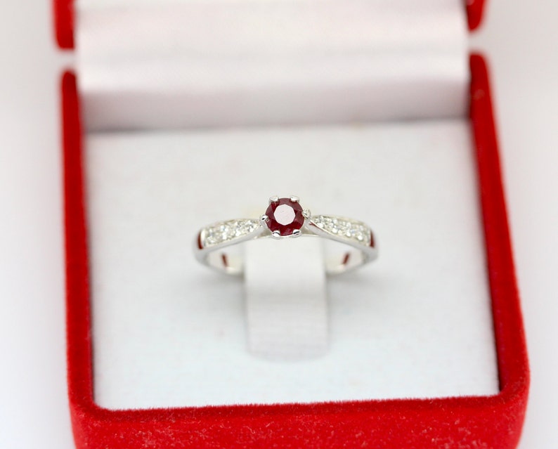 Awesome Natural Gemstone Top Blood Red Ruby 925 Sterling Silver White Gold Coated Ring