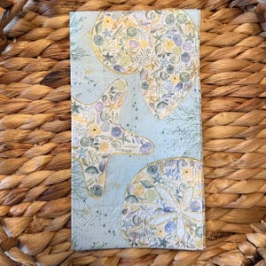 Shell napkins for decoupage on shells,  2 dinner/guest napkins, coastal beach style napkins, bird napkins, ocean napkins, oyster shell