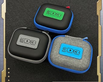 Estuche para Digivice Digimon D-3 para su D-3 número 25 o D-3 JP antiguos, D-3 número 15 y D-3 US. Guárdelo y protéjalo.