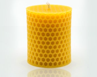 Beeswax Honeycomb Cylinder Candle (4.5cm x 5.5cm)