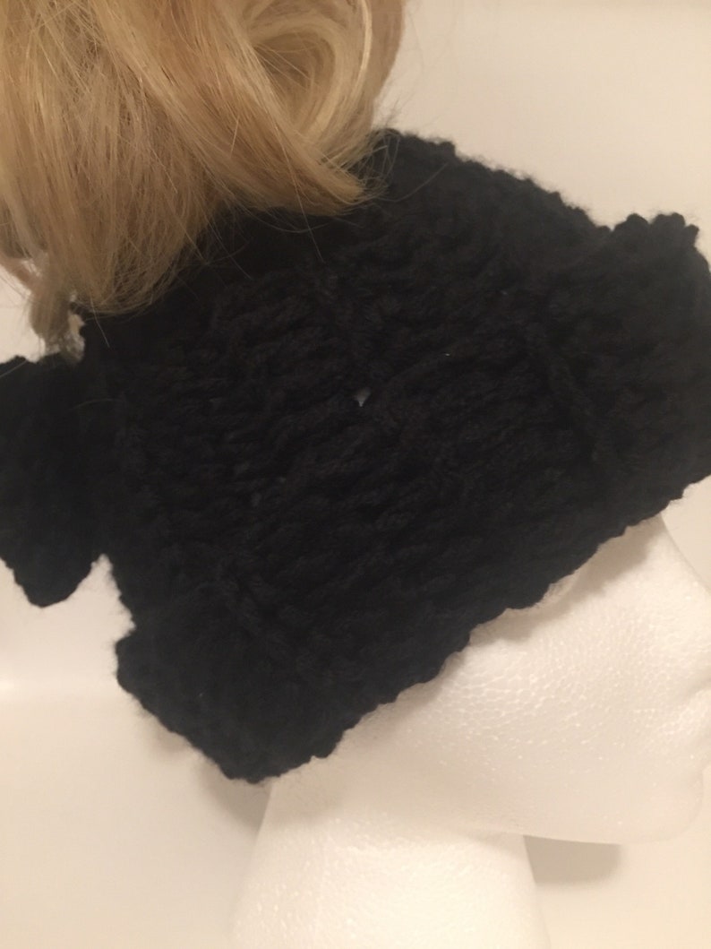 Messy bun ponytail beanie with bow in black
