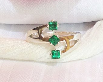 Sparkling Emerald Ring ~ 925 Sterling Silver ~ Size 6.75