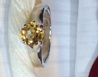 Stunning 1.11 Ct Round Shaped Citrine Ring ~ 925 Sterling Silver ~ Size 7
