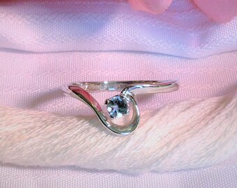 Delicate Solitaire Blue Topaz Ring ~ 925 Sterling Silver ~ Size 6