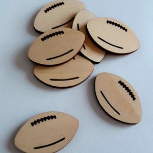 Satz von 12 Holz Fußball Cut Outs (Sport-Dekoration, Kartenherstellung, Schmuckherstellung, Kinder Handwerk, Schrott Buchung)