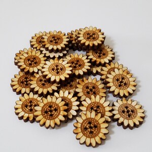 Botones de costura cortados con láser de girasol de madera (elaboración, manualidades, fabricación de tarjetas, reserva de chatarra)