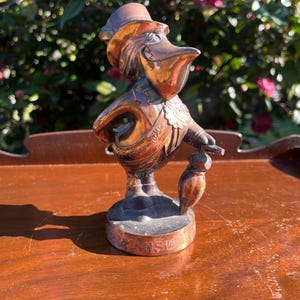 Seymour Worlds Fair Louisiana Pelican Figure, Vintage Souvenir Collectible, Nostalgic Gift