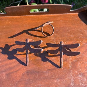 Metal Dragonfly Napkin Rings Set, Table Decor, Insect Themed Napkin Holders, Spring Dining Decor, Entomology Gift