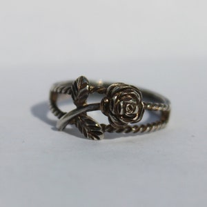 Rose Clipping Silver Ring