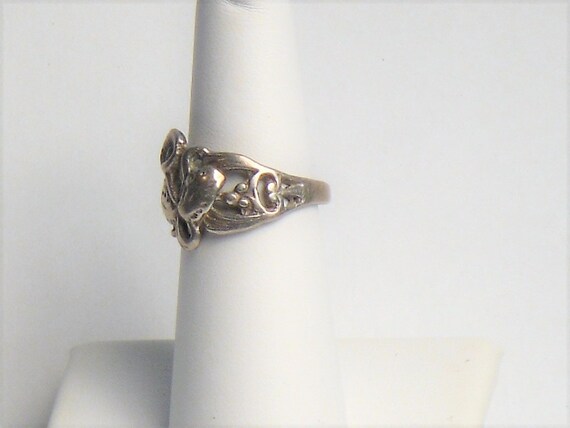 Silver Floral Ring - image 3