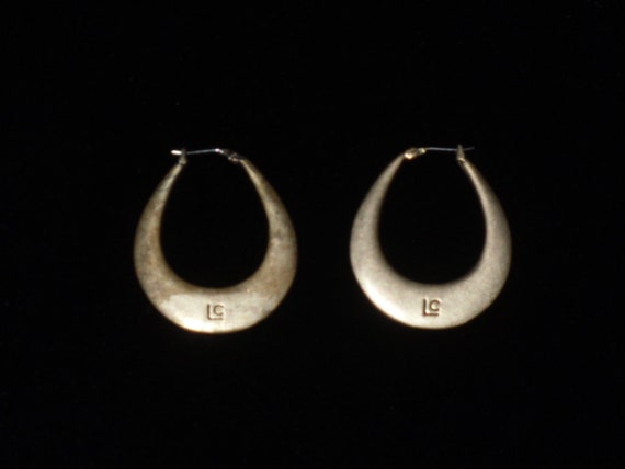 Liz Claiborne Enamel Hoop Pierced Earrings - image 2
