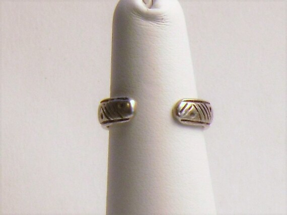 Adjustable Silver Ring - image 2