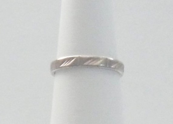 Sterling Silver Grooved Pattern Ring - image 1