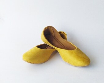 mustard yellow shoes womens