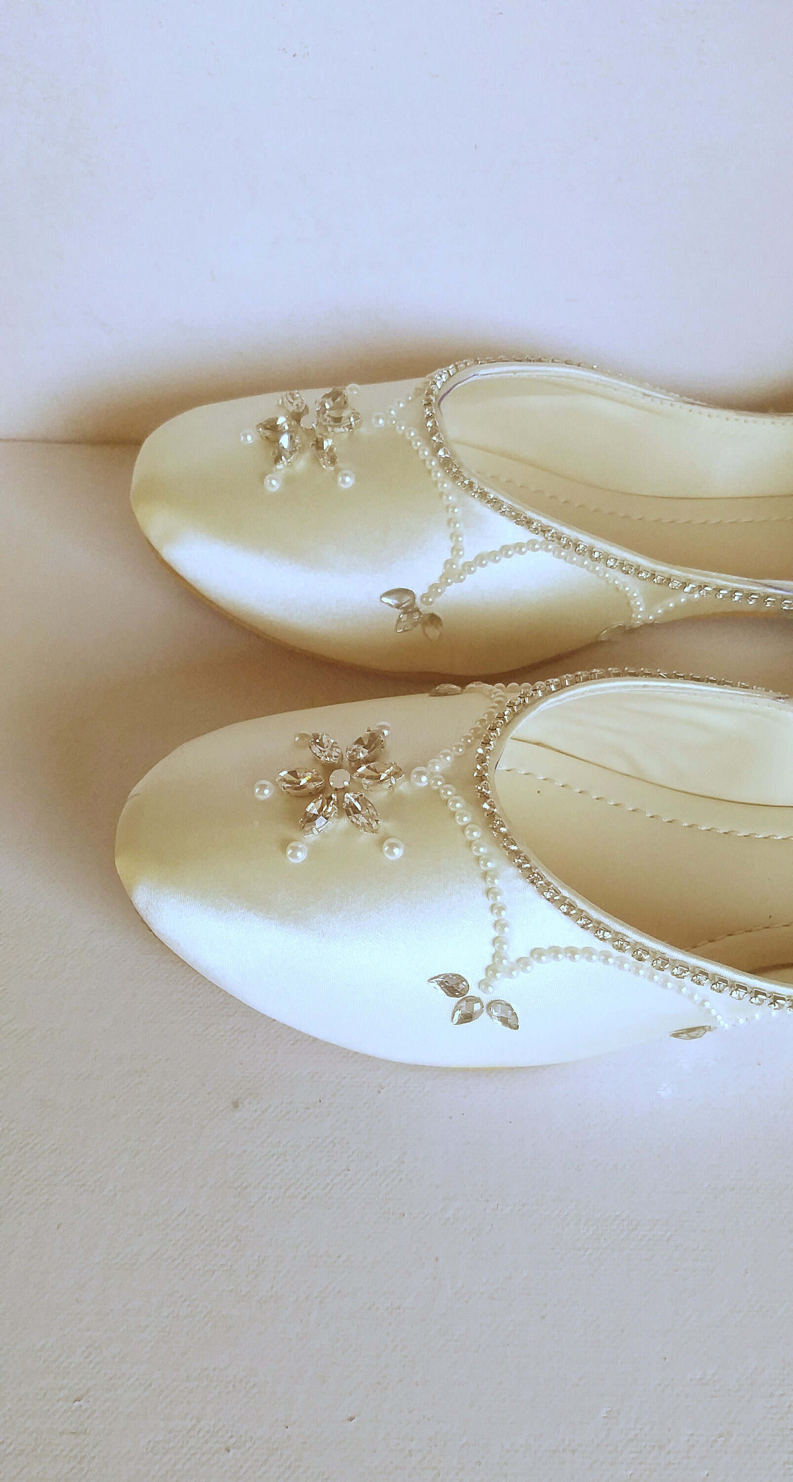 ivory pointed flats