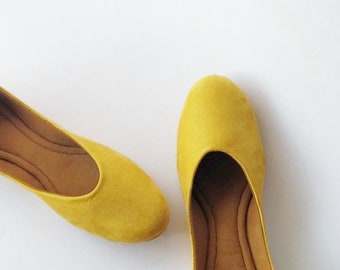 cheap yellow flats