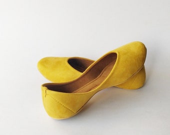 Mustard Sneakers - Sneakers With The Yellow Soul