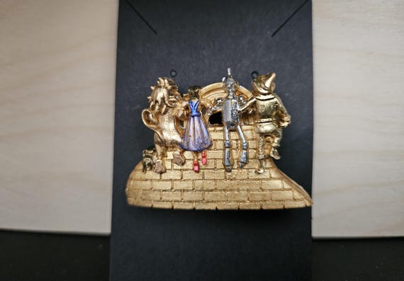 Emlems Yellow Brick Road Wizard of Oz Silicone Mould for Jewellery