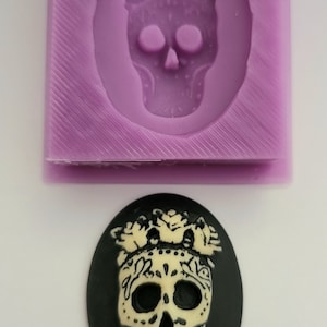 Emlems Day of the Dead Skull cameo Silicone Mould pendant for Resin, cake toppers, fondant, chocolate, soap, clay, wax and so much more