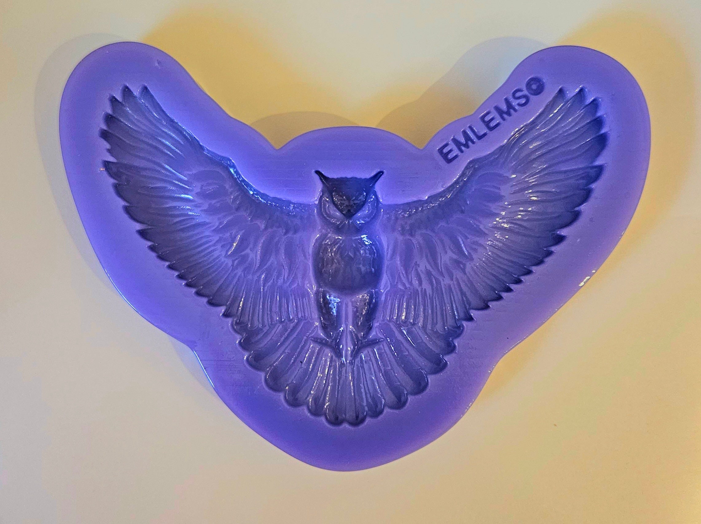 Emlems Owl Silicone Mould for resin, fondant, chocolate, clay and so much more