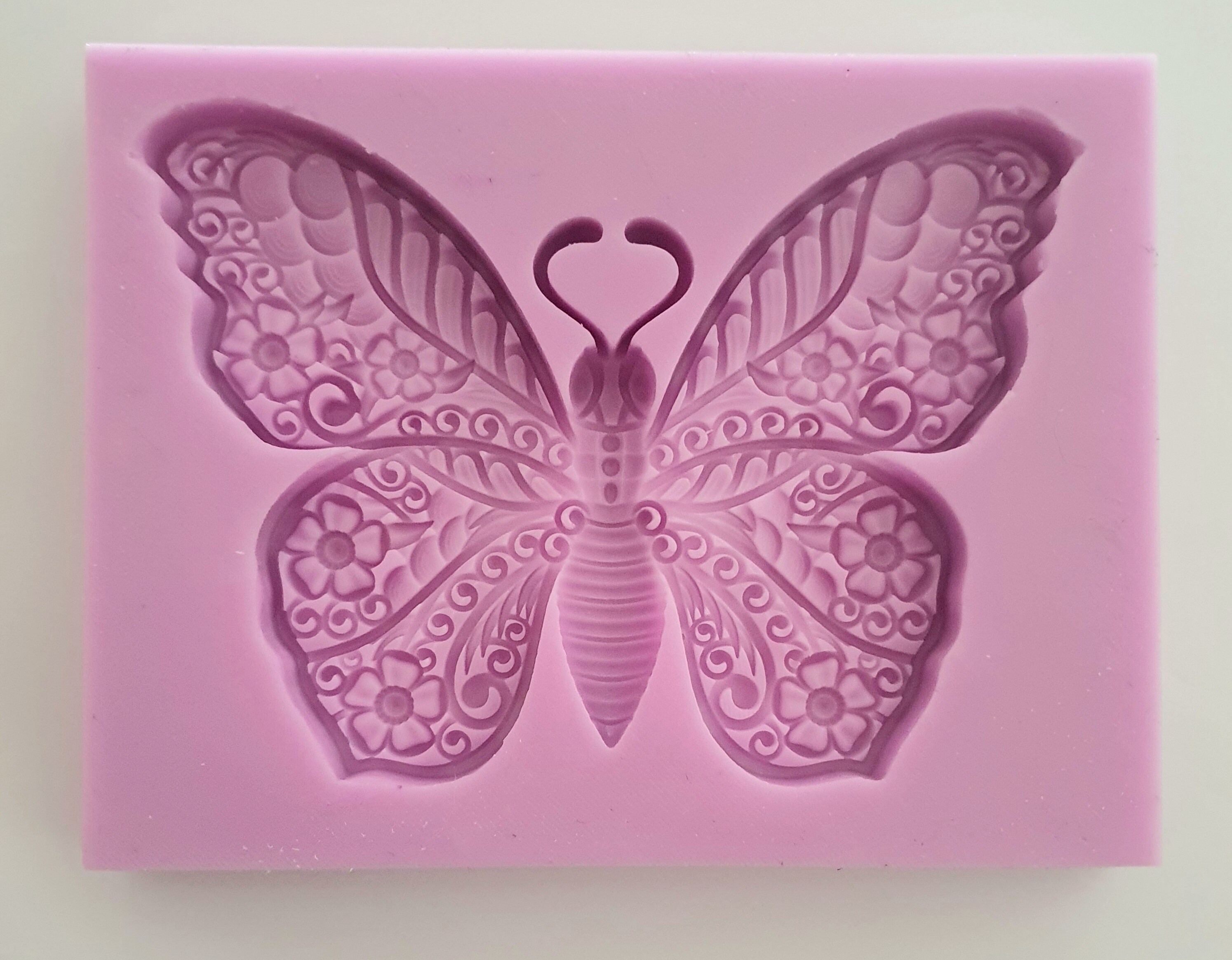  Butterfly Fondant Mold Silicone Premium Candy Sugar Silicone  Molds for Wedding Cake Cupcake Baby Shower Birthday Decorations 6 Cavities  : Home & Kitchen