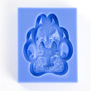 Emlems Wolf and Moon in Paw print Silicone Mould food safe for cake toppers, resin, fondant, chocolate etc