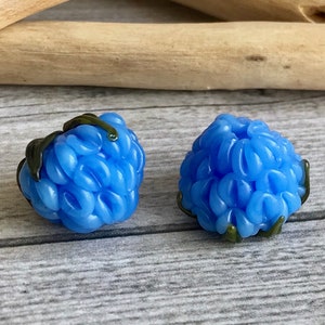Lavender color glass raspberry  beads, Realistic glass lampwork fruit, Murano glass berry, Glass lampwork berries beads  for jewelry