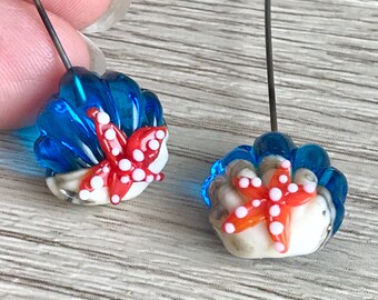 ハンドメイド貝殻ランプワークガラスビーズ、マリンチャーム（15 x 15 mm）2個以上