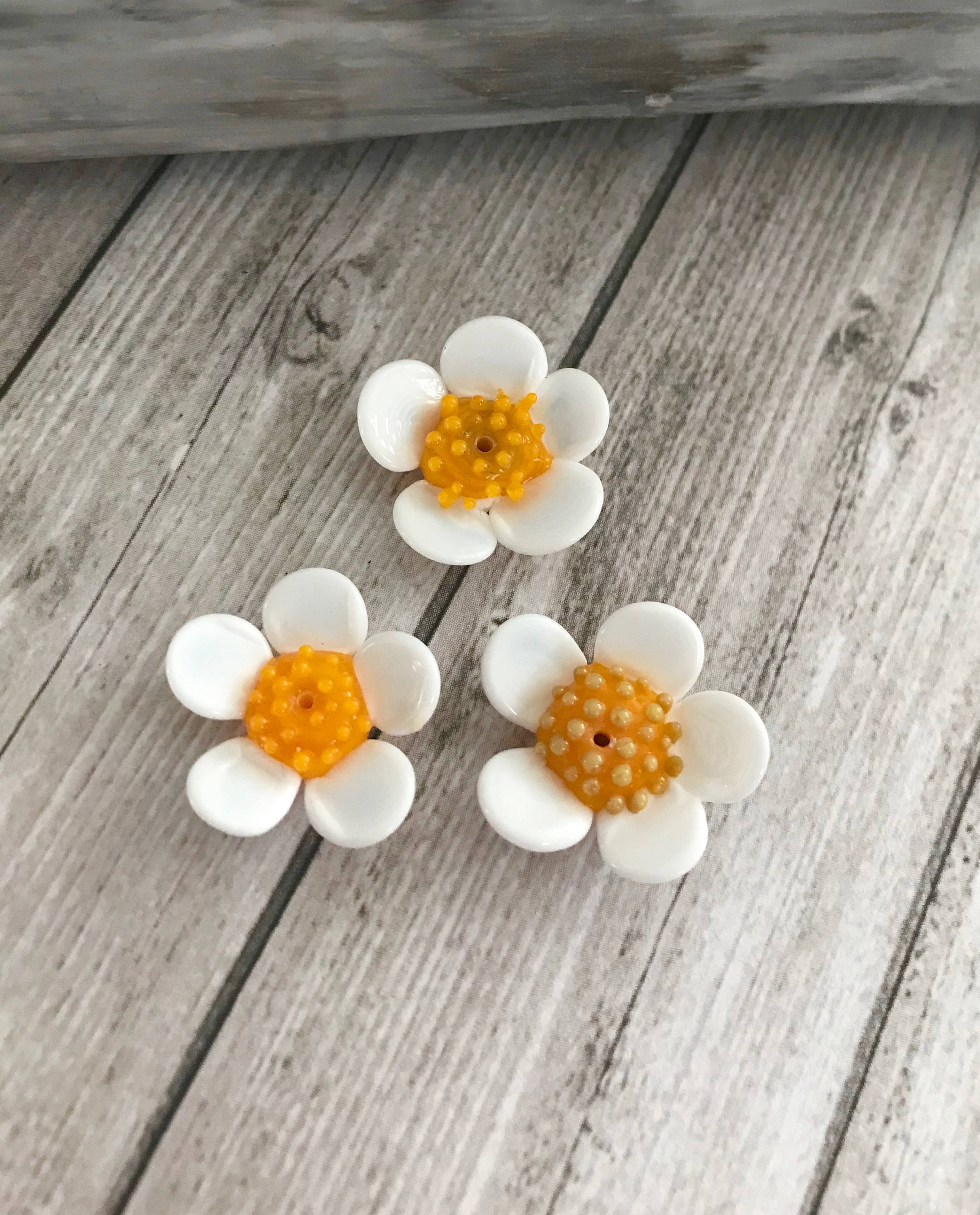 Lampwork Chamomile Flower Beads – Murano Floral Glass Beads - Etsy