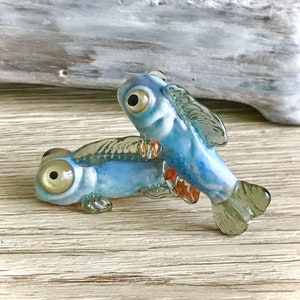 Grey Glass Fish Lampwork Focal Bead - Fish Pendant Jewelry - Animal Bead Glass - Colorful Fish - Glass art - Ocean fish