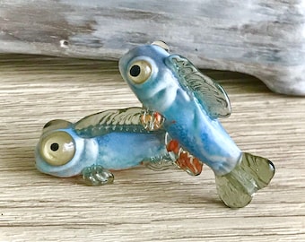 Grey Glass Fish Lampwork Focal Bead - Fish Pendant Jewelry - Animal Bead Glass - Colorful Fish - Glass art - Ocean fish