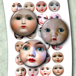 Könnte beinhalten: Ein Bogen mit 24 runden Aufklebern mit Vintage-Puppenköpfen mit blauen Augen und bemalten Gesichtszügen. Die Aufkleber sind perfekt zum Scrapbooking, für Bastelarbeiten und um Ihren Projekten einen Hauch von Verspieltheit zu verleihen.