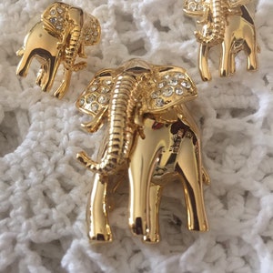 Retro Elephant Pin/ Brooch and Pierced Earrings Set Pachyderm Jewelry Items Gold Tone With Rhinestones
