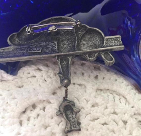 Retro Pewter Cat and Mouse Dangling Pin Brooch Ma… - image 2