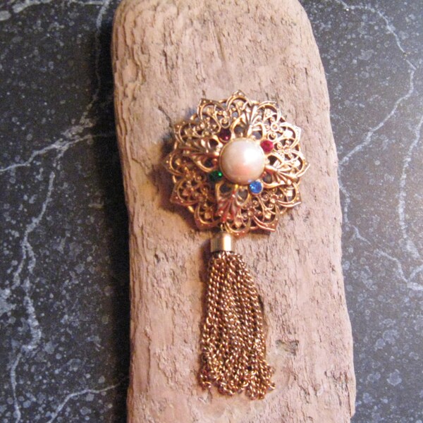 Vintage Gold Tone , Rhinestones, Faux Pearl, Filigree Pin Retro Style