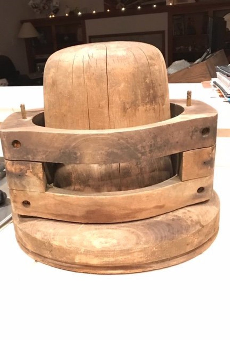 old fashioned cowboy hats