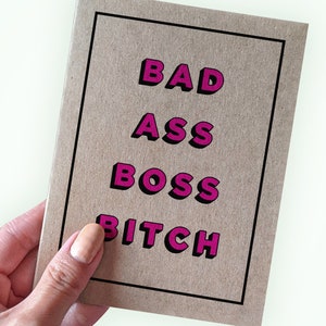 Carte de fin d'études femme entrepreneure puissante - nouvel emploi - chienne patron bad ass - carte nouvel emploi pour un ami - carte de voeux A2 - carte Kraft
