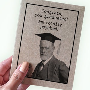 Carte de remise des diplômes Freud major en psychologie - Félicitations, vous avez obtenu votre diplôme ! Je suis dingue ! - Diplômé en sciences, diplômé en thérapie, doctorat clinique - Carte de voeux A2