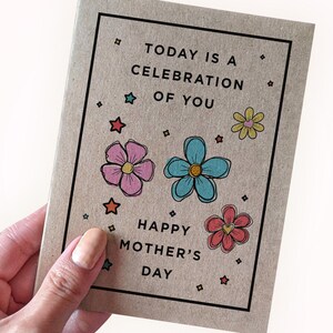 Carte de célébration de la fête des mères de maman, aujourd'hui est une célébration de vous, belle carte de fête des mères, carte de bonne fête des mères, carte respectueuse de l'environnement