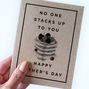 Carte de fête des pères pleine d'esprit de femme - Cadeau de fête des pères pour papa - Personne ne se pile jusqu'à vous - Carte de voeux Kraft - Crêpes