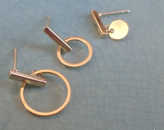 goldene MINI stäbchen stecker, minimalistisch, 18k vergoldet, kreis + stab ohrstecker , plättchen ohrringe, unterschiedliche ohrringe,