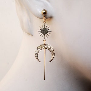 MOON + SUN pendulum earrings, brass earrings celestial bodies, golden minimalist, hippie, boho, geometric, statement, ear clips, moon