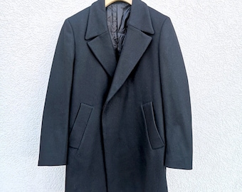 COS Black Minimalist Coat – Modern Tailored Menswear Size 46