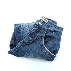 Distressed Denim Vintage Baggy Jeans – Loose Fit Hip Hop Streetwear Pants