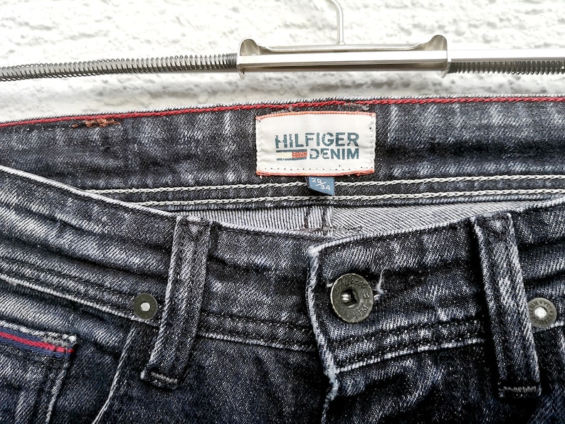 Buy Mens Hilfiger Ronnie Jeans Grey Washed Tapered Fit in India -