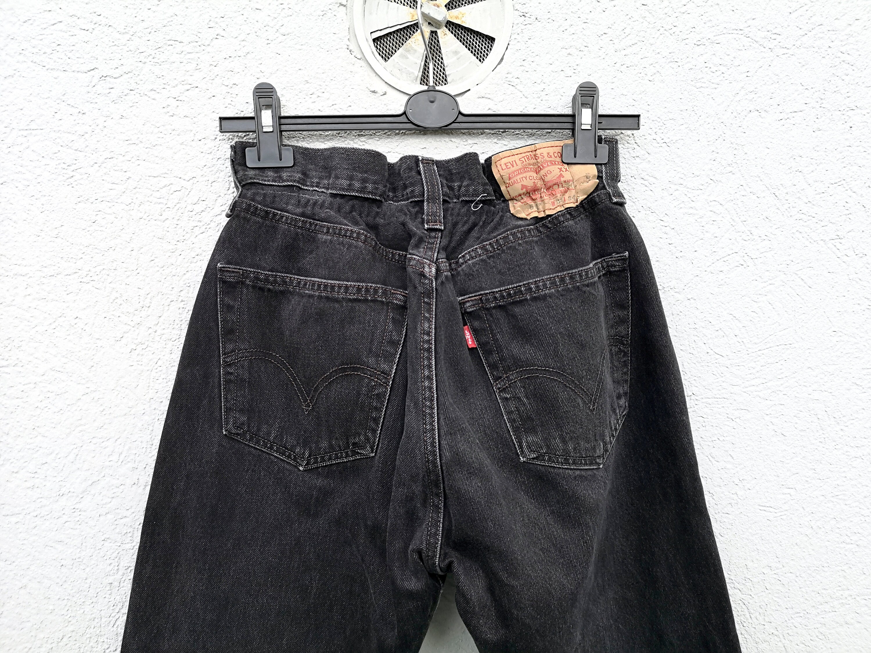 Levi's 501 Women's Jeans - Black Charcoal Stonewashed Denim