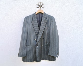 Vintage LICONA Wool Blazer: Gray Double-Breasted Sport Coat, Made in Austria