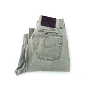 Vintage 90s High Waist Mom Jeans: Distressed Pale Green Denim XS